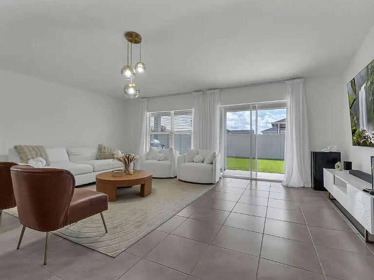 3800 Whitetail Ct — Photo 17