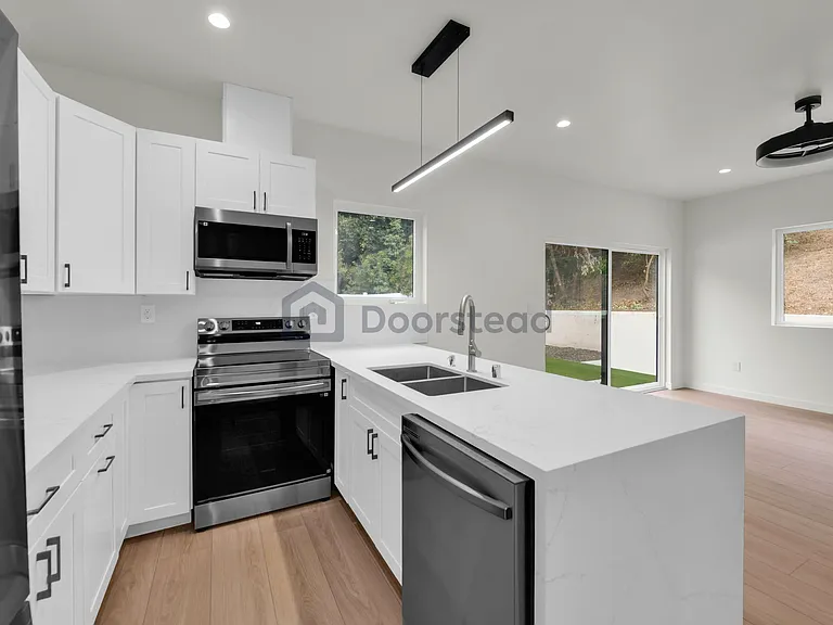 7000 Ramsgate Ave #ADU — Photo 10