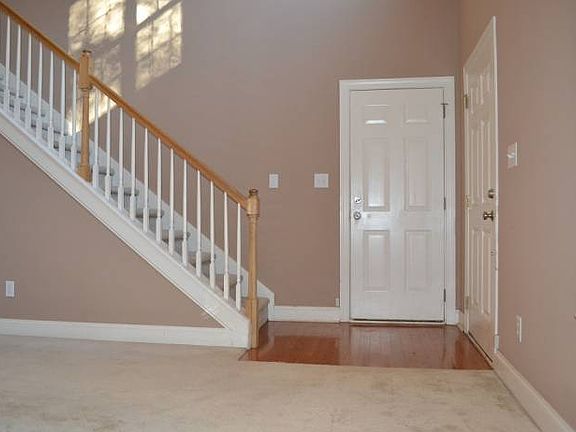 2nd image of 2601 Boulder Ln