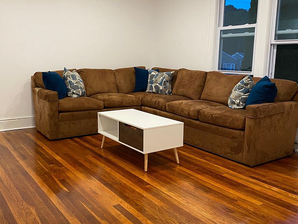 1st image of 32 Dover Ln Floor 2