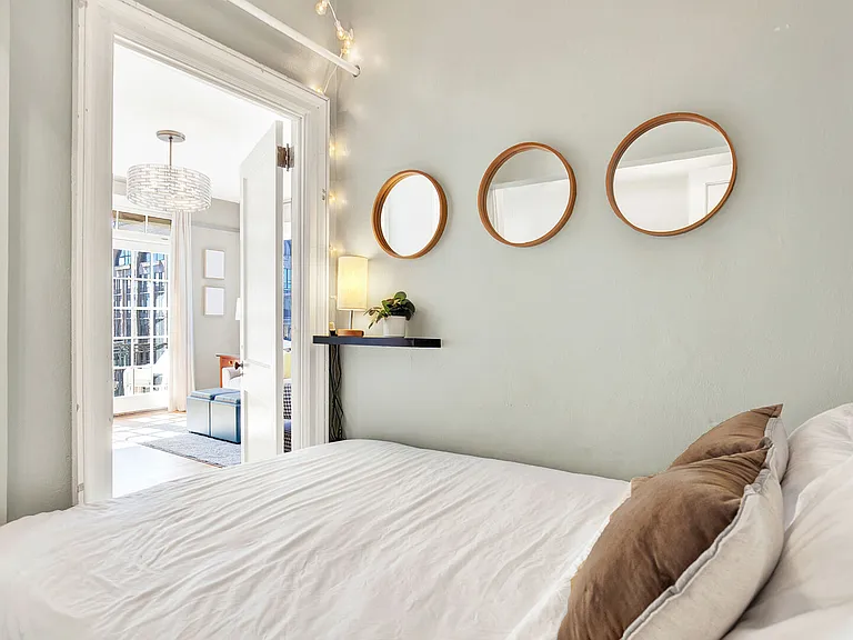 24 E Liberty St #64 — Photo 27