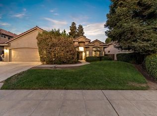 7766 N Carnegie Ave, Fresno, CA 93722