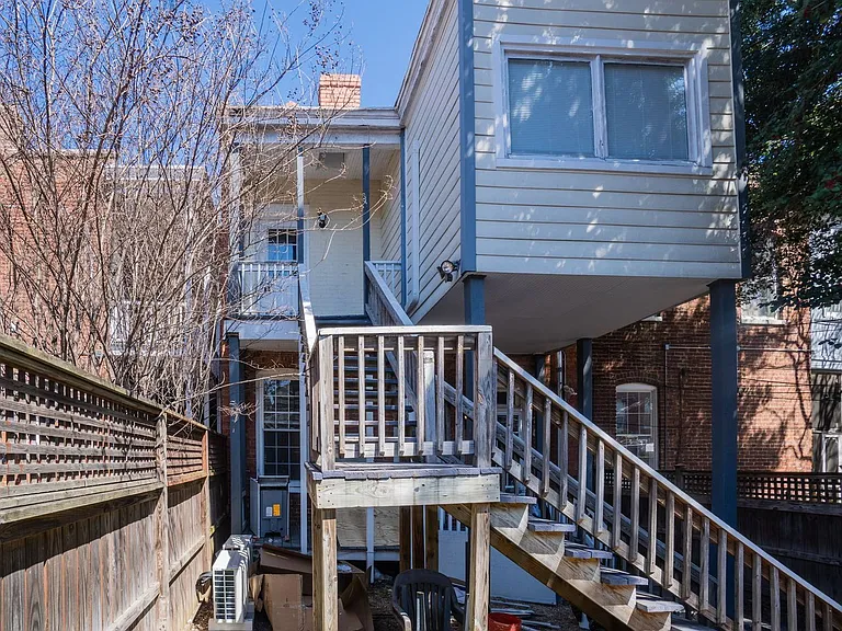 2215 W Grace St #4 — Photo 12