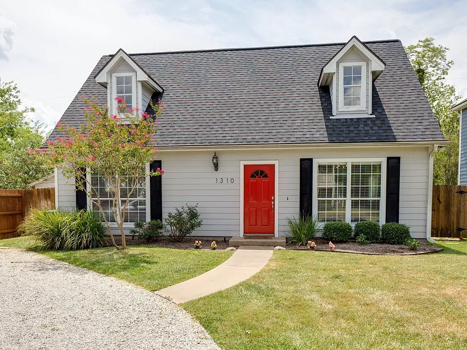 1310 Milner Dr