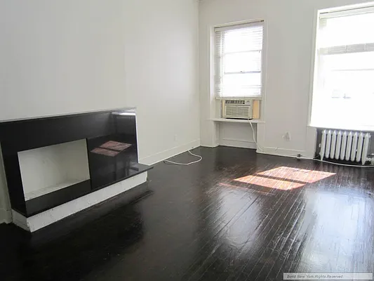 Rented by Bond New York | media 8