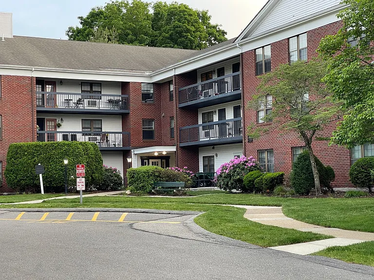 759 Highland Ave #107 — Photo 9
