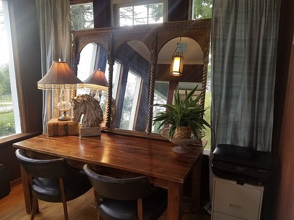 MAIN-Foyer off front door