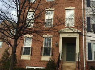 735 Massey Ln, Alexandria, VA 22314