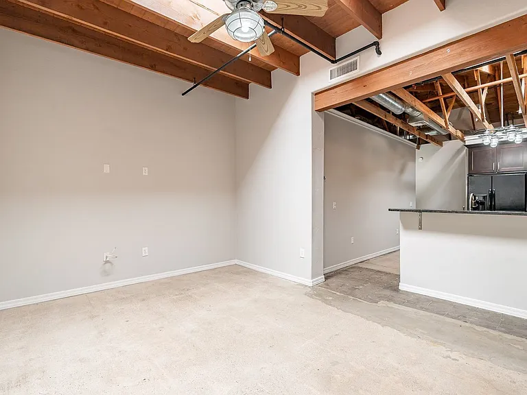 222 S. Cherry Ave. — Photo 9