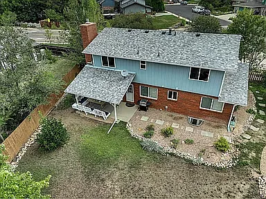 5 bed, 2566 sqft, $3,475 — Photo 2