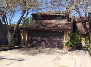 9 Quadrangle Cir, Laredo, TX 78041