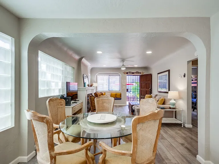 824 Island Ct #1 — Photo 28