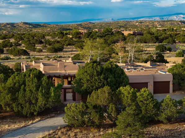 26 Picacho Peak Dr, Santa Fe, NM 87506