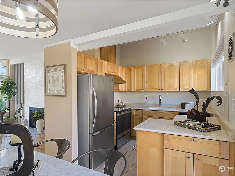3953 153rd Ave SE — Photo 4