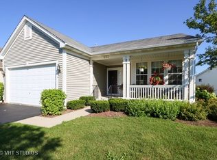 452 Enfield Ln, Grayslake, IL 60030