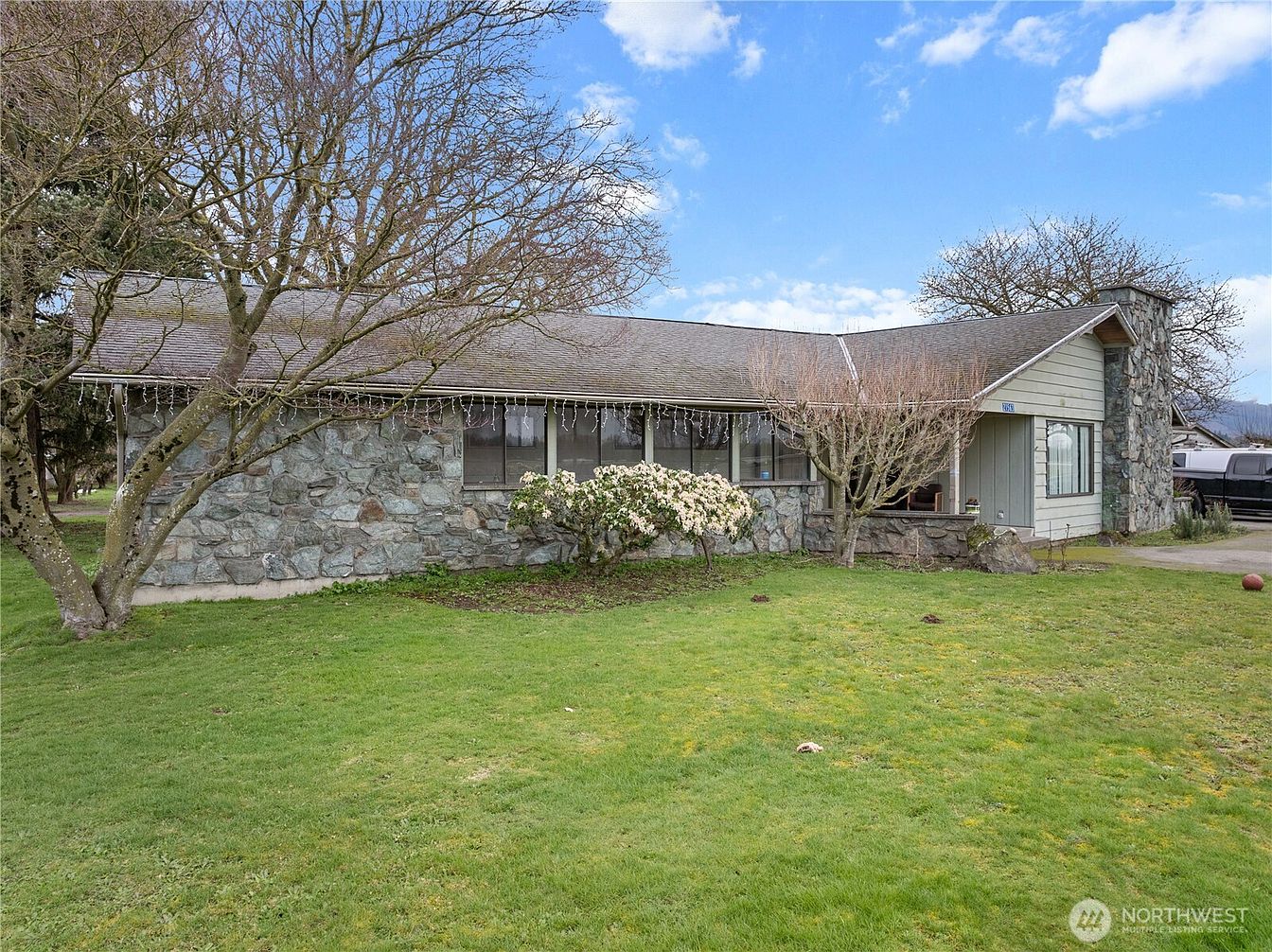 1st image of 21563 21567 Cook Road