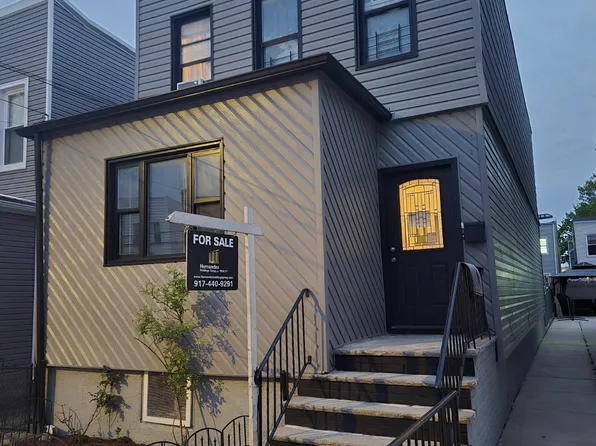 9722 92nd St, Ozone Park, NY 11416