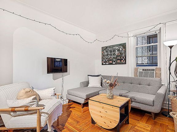 2nd image of 570 Ocean Pkwy APT 1H