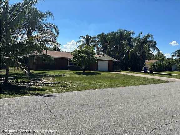 2nd image of 304 Serenade Dr