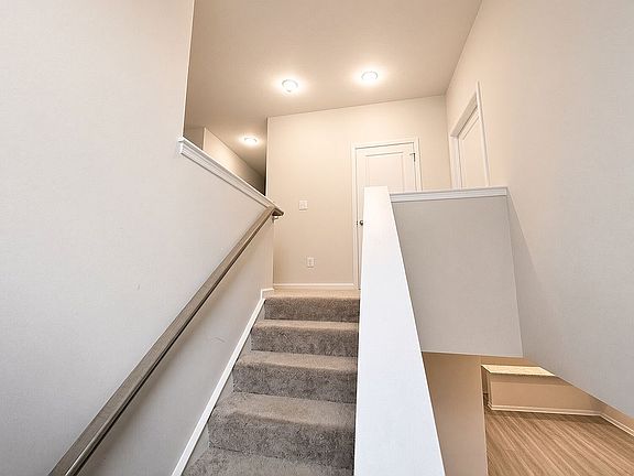 3rd image of 42 Trout Lily Dr