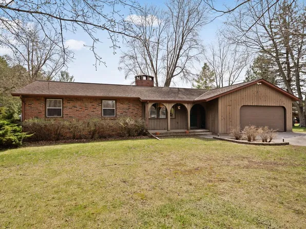 2017 Crystal Springs ROAD, Two Rivers, WI 54241