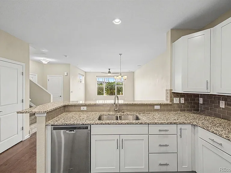 1791 S Buchanan Cir — Photo 16
