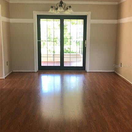 4th image of 218 Circle Hill Dr