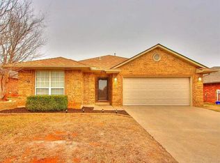 16409 Village Green Dr, Edmond, OK 73013