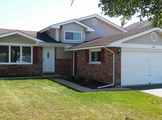 1014 E Olde Virginia Rd, Palatine, IL 60074