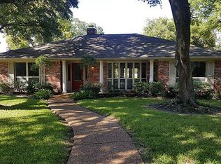 923 Piedmont St, Sugar Land, TX 77478