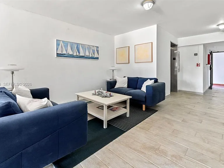251 Galen Dr #302 — Photo 3