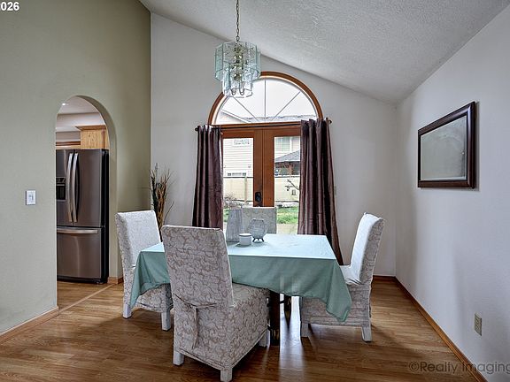 5th image of 3012 SE 157th Ave