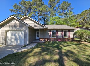 201 Vandergrift Dr, Jacksonville, NC 28540