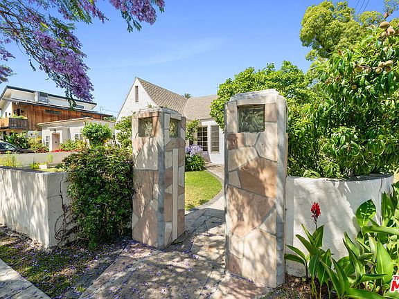2nd image of 2054 Glendon Ave