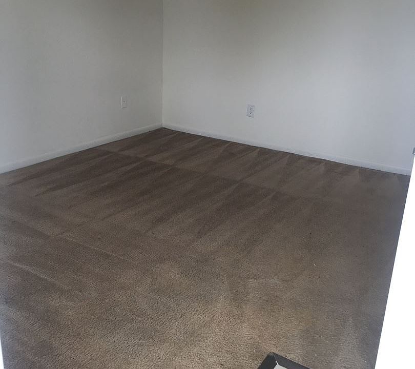 1st image of 5700 Canyon Dr APT 17