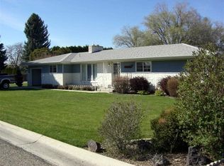 1120 W Camelot Dr, Nampa, ID 83651