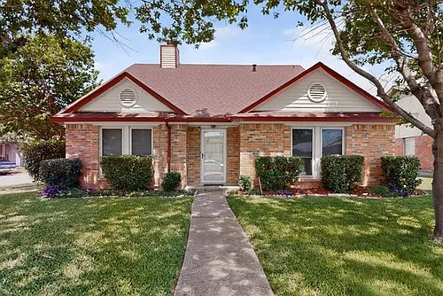 11801 Avery Ln Photo 1