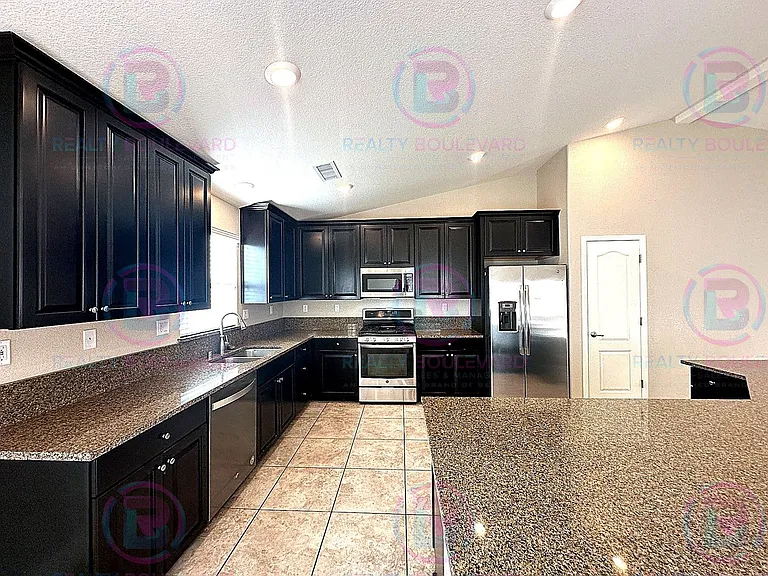 1110 Saffron Woods Way — Photo 5