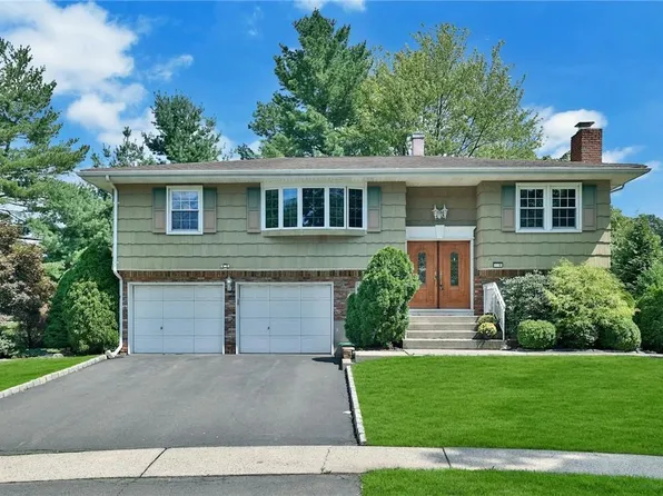 38 Griffith Place, Pearl River, NY 10965