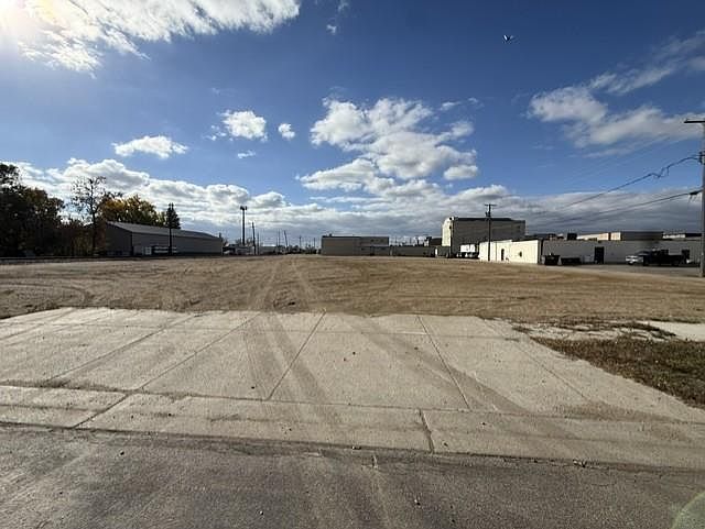 2nd image of 121 3rd St S