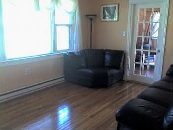 5th image of 21322 Warren Ave