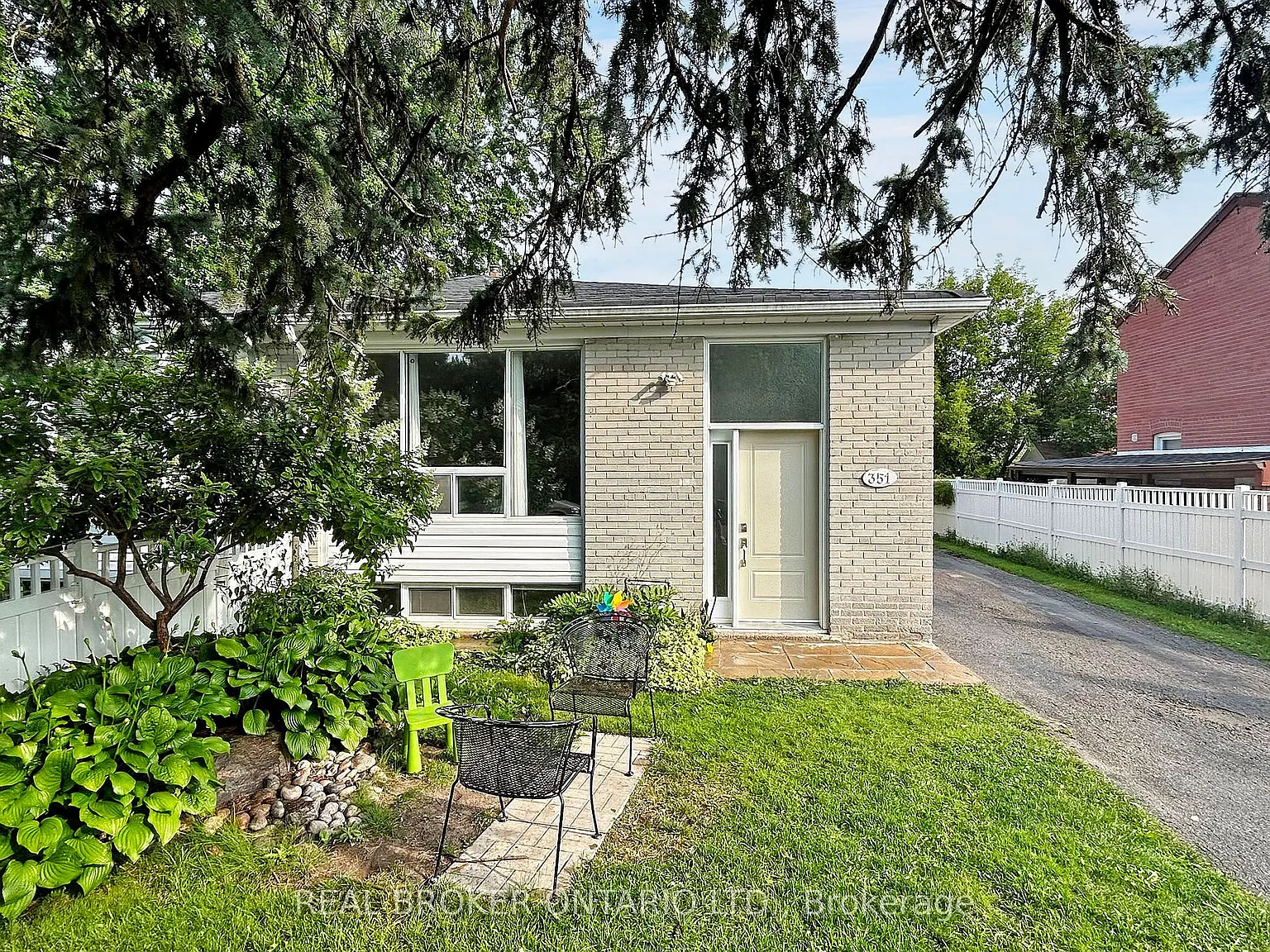 2 bed, $1,700 — Photo 1
