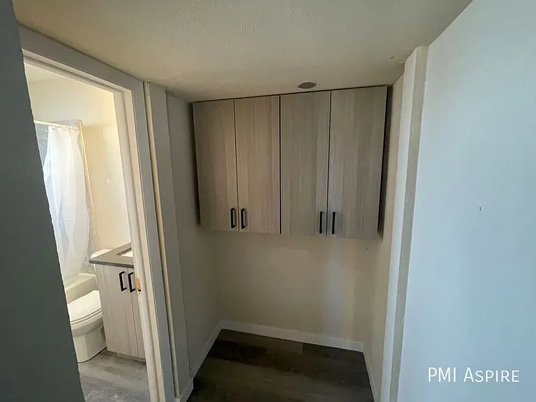 2376 N Emporia St — Photo 5