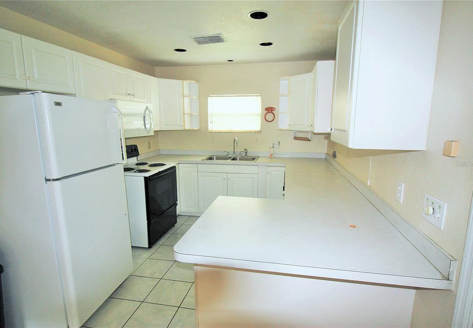 20th Street Southwest 521 - C — Photo 4