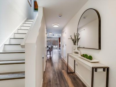 631 Midrock Cors, Mountain View, CA, 94043