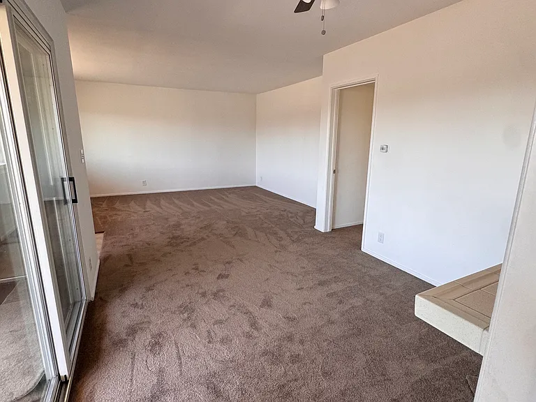 319 E Tamarack Ave #5 — Photo 8