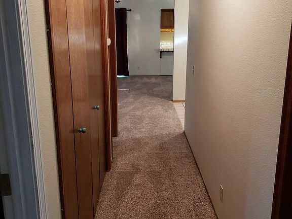 4th image of 1711 Soda Springs Cir