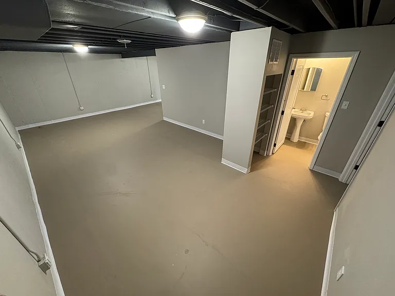 229 Ramsey Ln — Photo 22