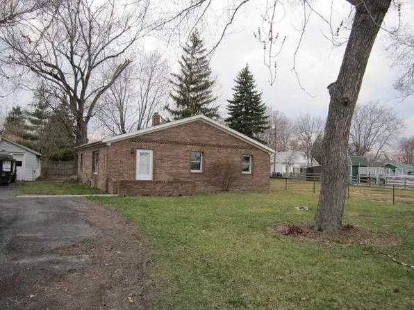 117 N Goodrich St, Oregon, OH 43616