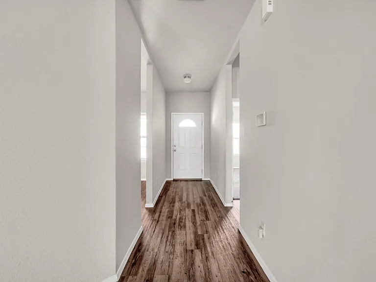 322 Franchi Way — Photo 3